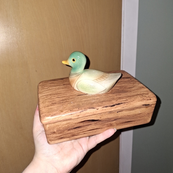 Vintage Ceramic Duck Box - Picture 2 of 4